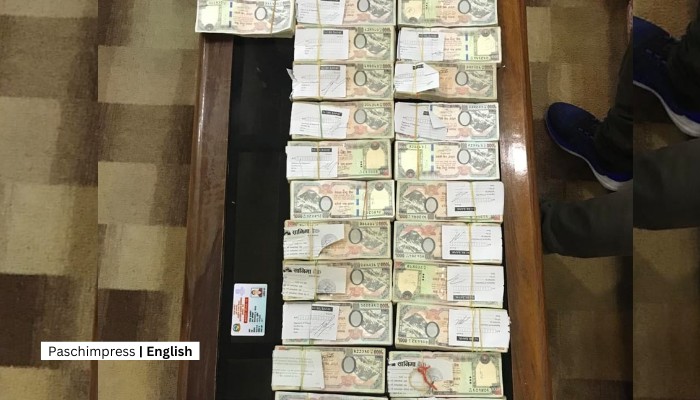 A government employee arrested with 2.6 million cash from Nepalgunj airport